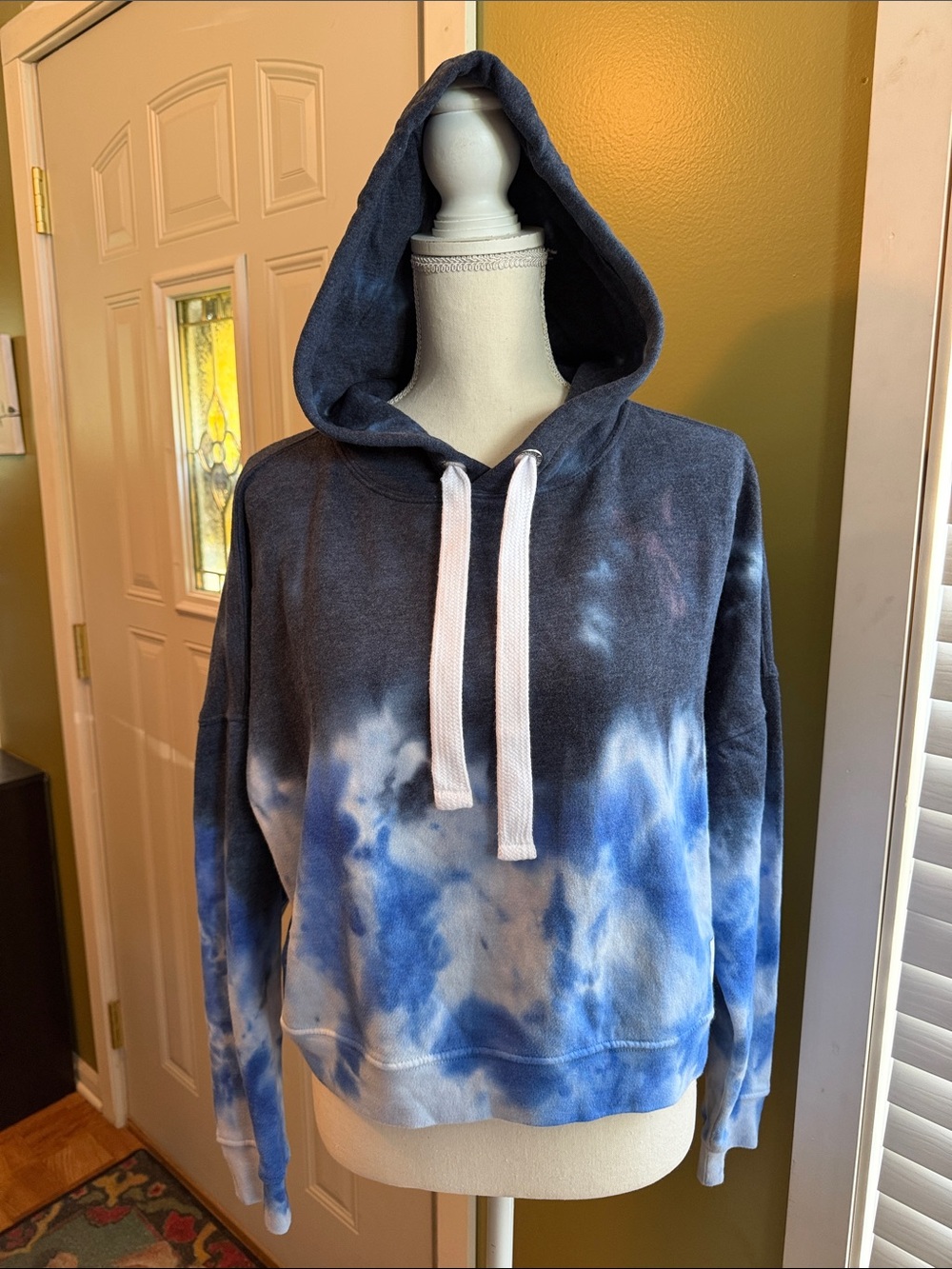 NWT Calvin Klein Jeans Tie Dye Cropped Fleece Hoodie Size Small